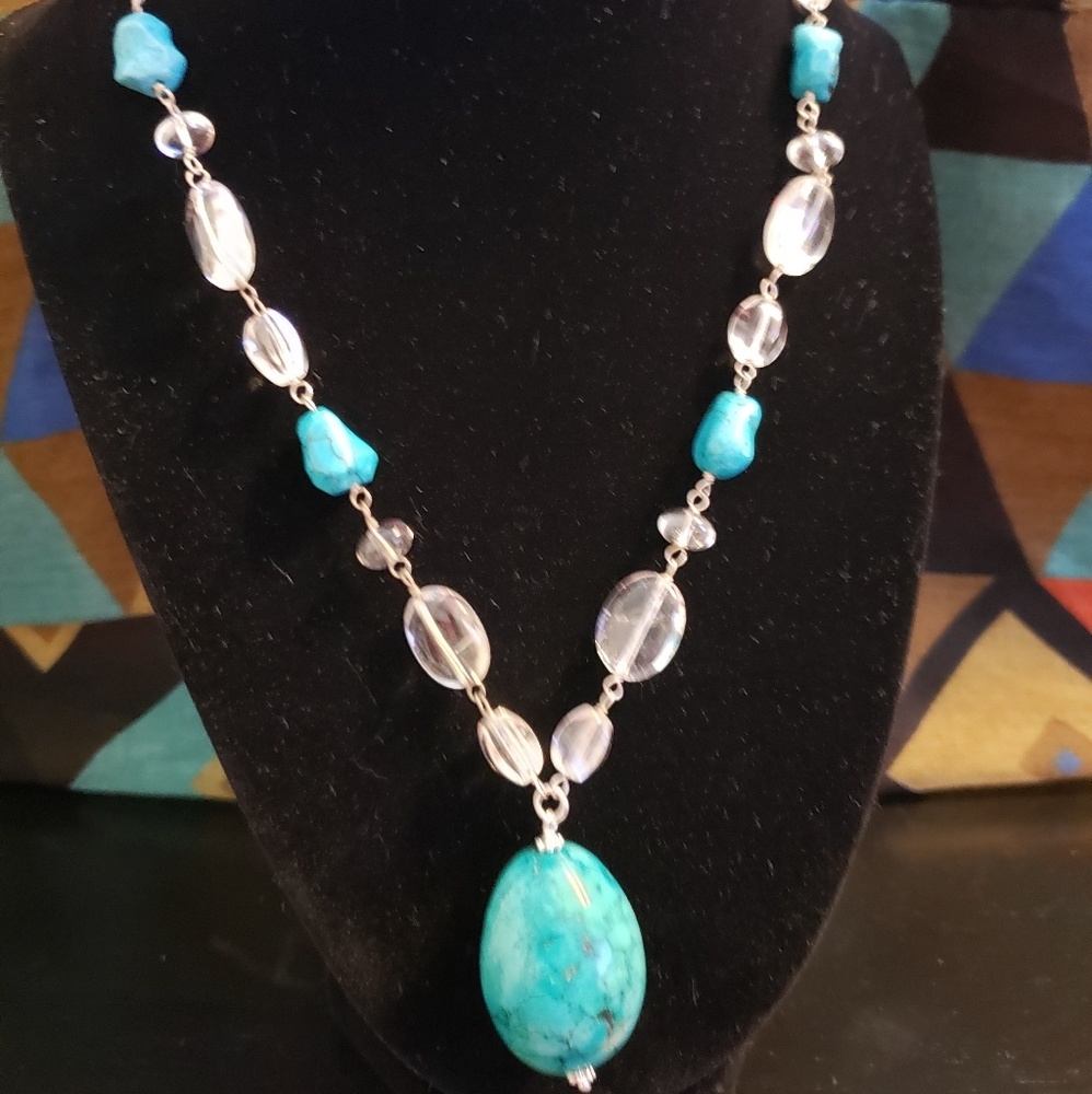 💕Crystal and Turquoise Beaded Necklace